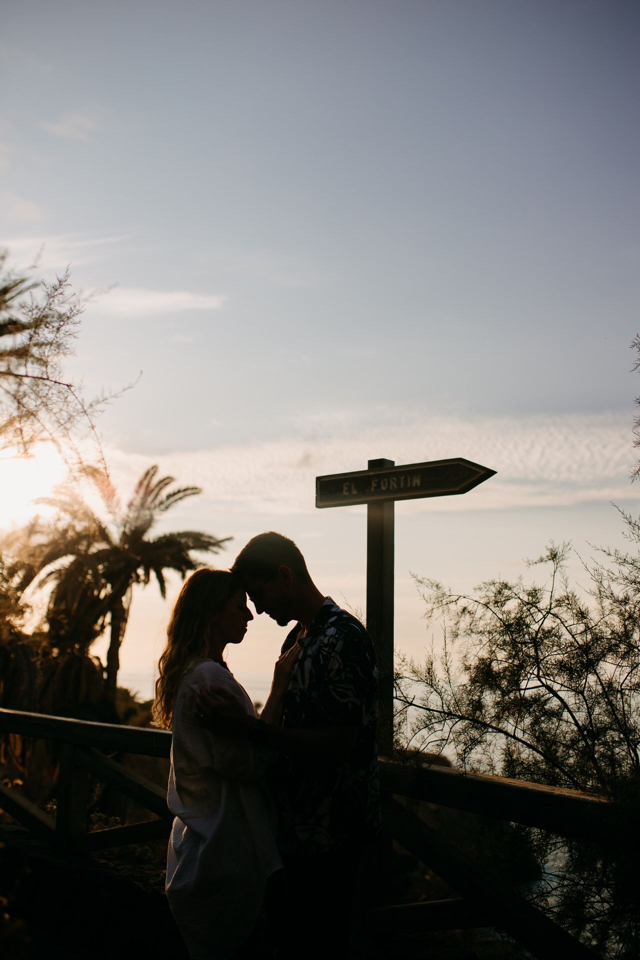 Vienna photographer Backlit photo of a couple in the north coastline in Tenerife